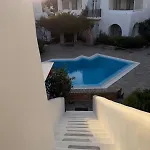 Cozy Cycladic , Close To Ferienhaus