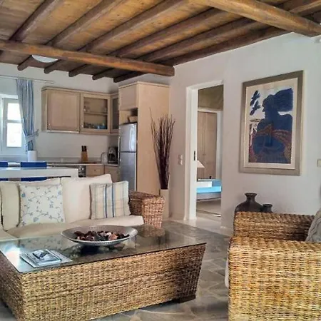 Cozy Cycladic , Close To Holiday home *