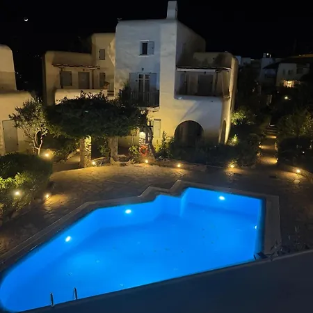 Cozy Cycladic , Close To *
